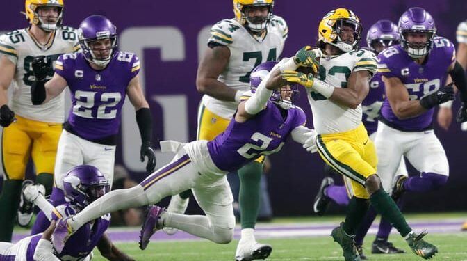 NFL: Green Bay Packers at Minnesota Vikings