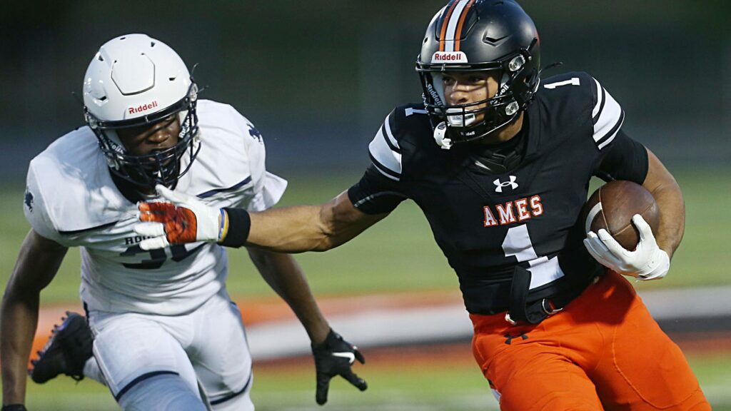 Ames football team shows it has big playmakers in win over Roosevelt