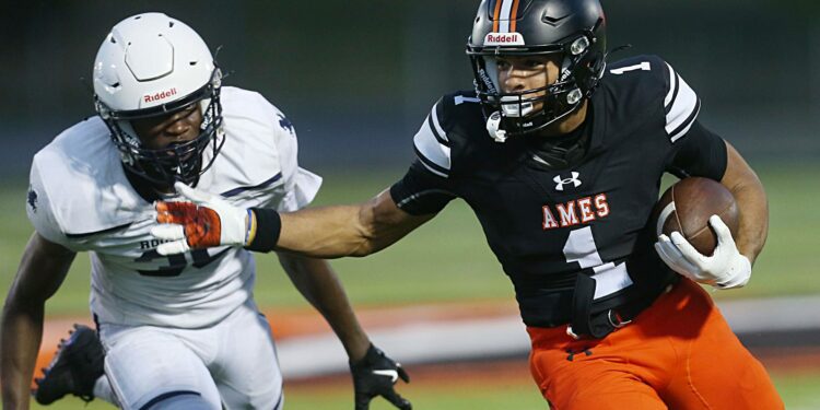 Ames football team shows it has big playmakers in win over Roosevelt