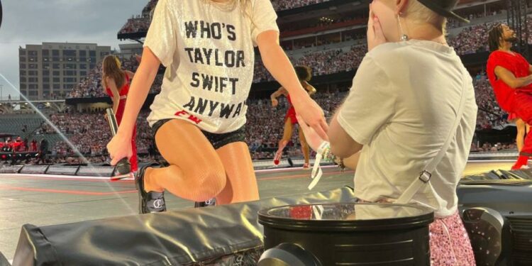 Columbus native Allyson Anderson received Taylor Swift's coveted