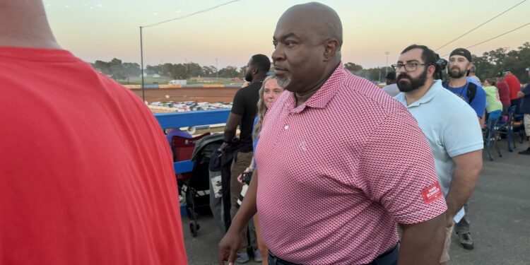 GOP governor leader pulls endorsement for Mark Robinson in NC