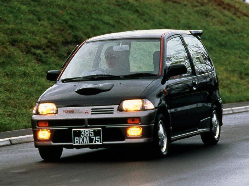 Mitsubishi Minica Dangan ZZ