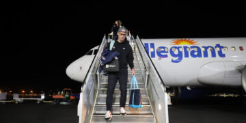 UConn’s Dan Hurley Talks Final Four Travel Delays Ahead of Alabama Game in Phoenix