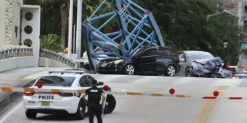 Federal investigation begins of fatal Florida crane collapse; bridge reopens