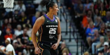WNBA: Indiana Fever at Connecticut Sun