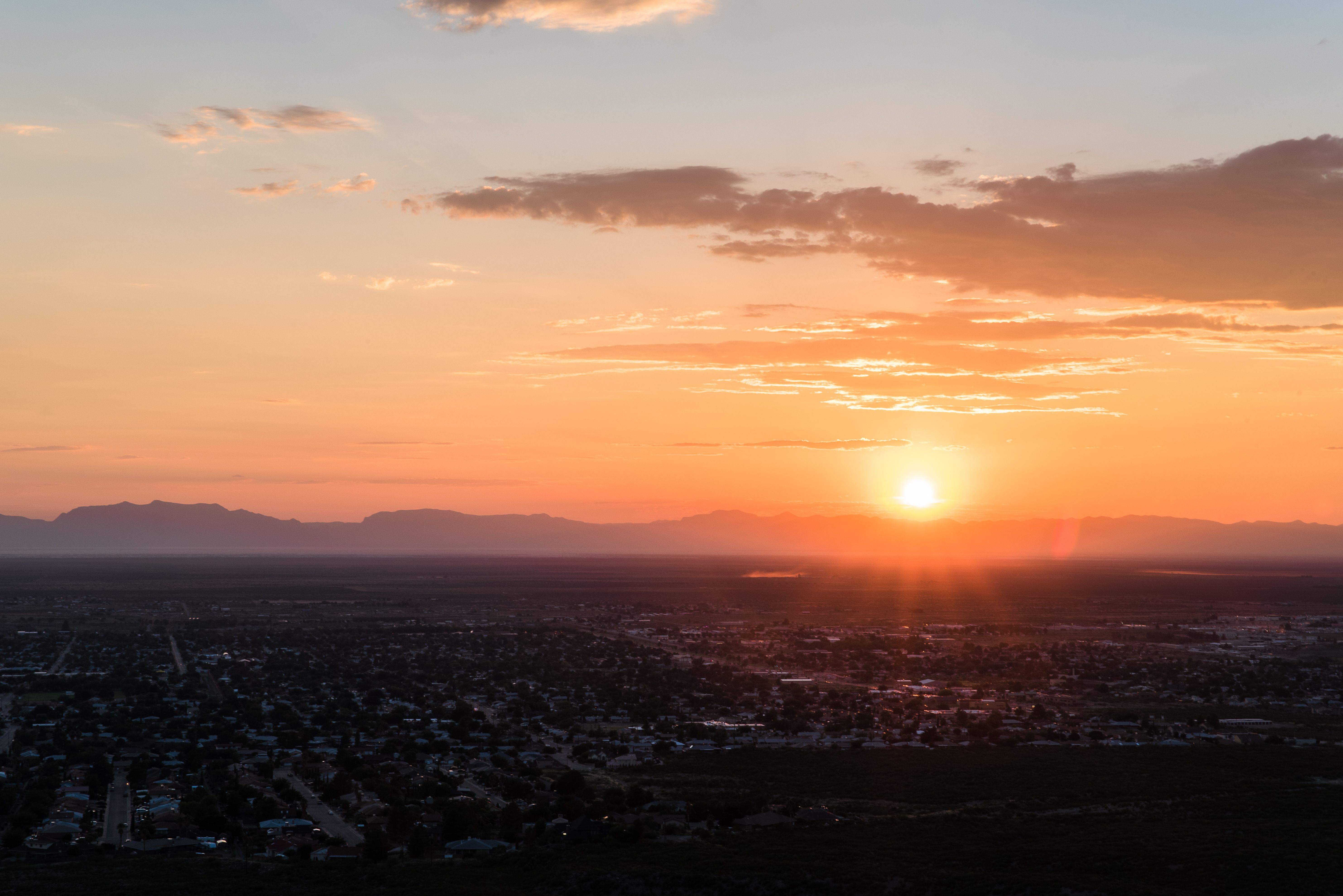 Landscape view of Alamogordo, New Mexico during sunset