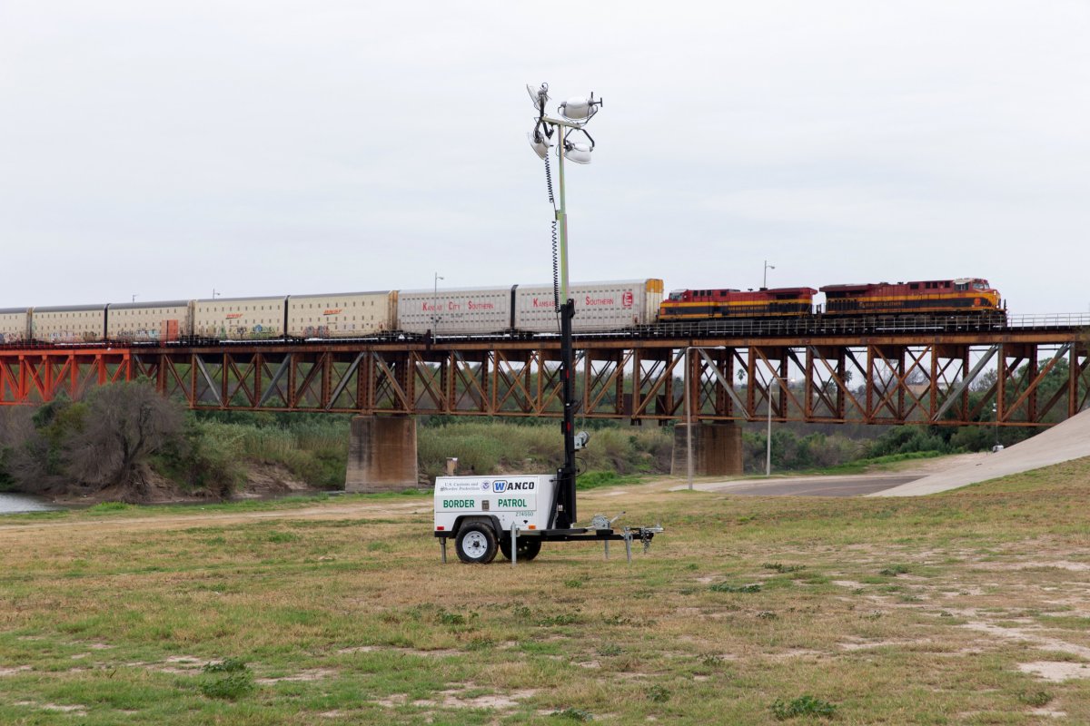 Laredo rail crossing