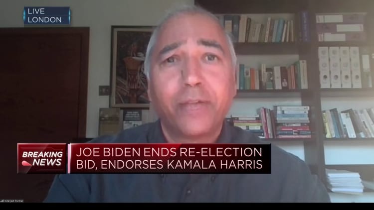 Kamala Harris would have to convince voters she offers something new, academic says