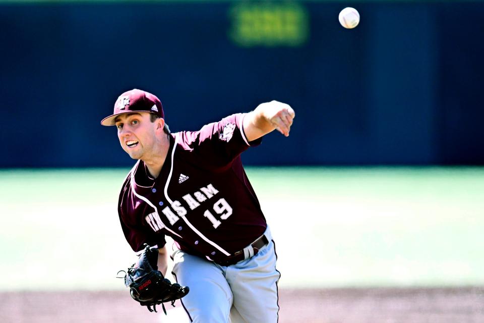 KNOXVILLE, TENNESSEE - MARCH 25: Troy Wansing #19 of the Texas A&M Aggies throws a pitch against the Tennessee Volunteers in the first inning at Lindsey Nelson Stadium on March 25, 2023 in Knoxville, Tennessee. (Photo by Eakin Howard/Getty Images)