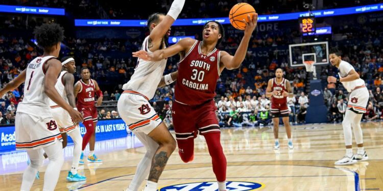 Mar 15, 2024; Nashville, TN, USA; South Carolina Gamecocks forward Collin Murray-Boyles (30) shoots the ball against the Auburn Tigers during the first half at Bridgestone Arena. Mandatory Credit: Steve Roberts-USA TODAY Sports