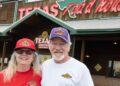 Couple travels across US to visit every Texas Roadhouse restaurant