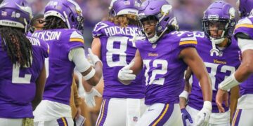 NFL: New Orleans Saints at Minnesota Vikings