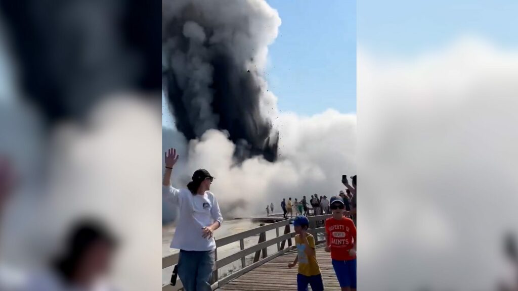 Explosion at Yellowstone's Biscuit Basin damages boardwalk