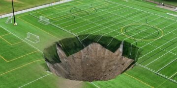 Giant sinkhole swallows center of soccer field in Illinois park: Watch