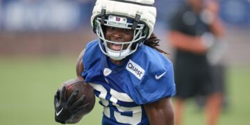 Jul 24, 2024; East Rutherford, NJ, USA; New York Giants running back Dante Miller (25) carries the ball during training camp at Quest Diagnostics Training Facility. Mandatory Credit: Vincent Carchietta-USA TODAY Sports