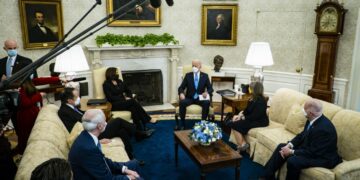 The Oval Office: A meeting under way