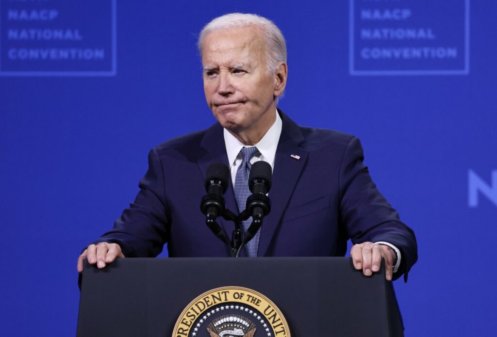 Biden 'Irritated' With Barack Obama Amid 2024Pressure