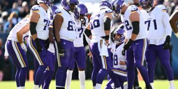 NFL: Minnesota Vikings at Chicago Bears