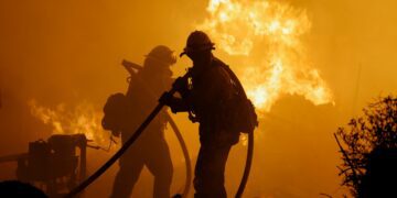 Man charged in Northern California wildfire as blazes scorch the West