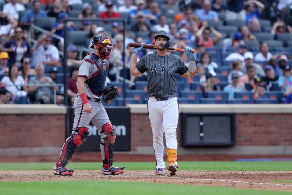 Mets Only Muster Four Hits in 4-0 Loss to Braves