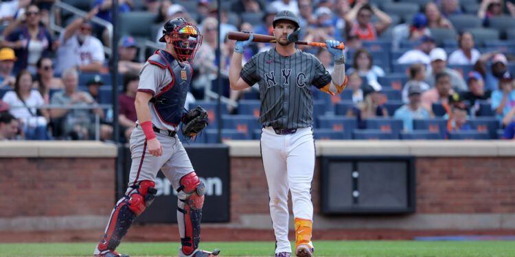 Mets Only Muster Four Hits in 4-0 Loss to Braves