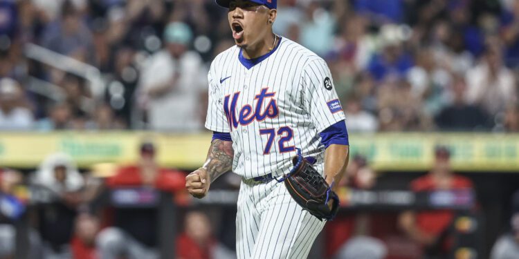 Jul 9, 2024; New York City, New York, USA;  New York Mets relief pitcher Dedniel Núñez (72) reacts after retiring the side in the eighth inning against the Washington Nationals at Citi Field. Mandatory Credit: Wendell Cruz-USA TODAY Sports