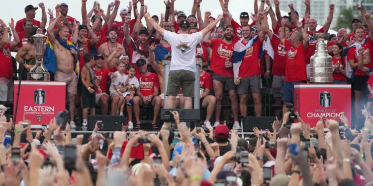 Jun 30, 2024; Fort Lauderdale, Florida, USA; Florida Panthers head coach Paul Maurice celebrates with his team during the Stanley Cup victory parade and celebration. Mandatory Credit: Jim Rassol-USA TODAY Sports