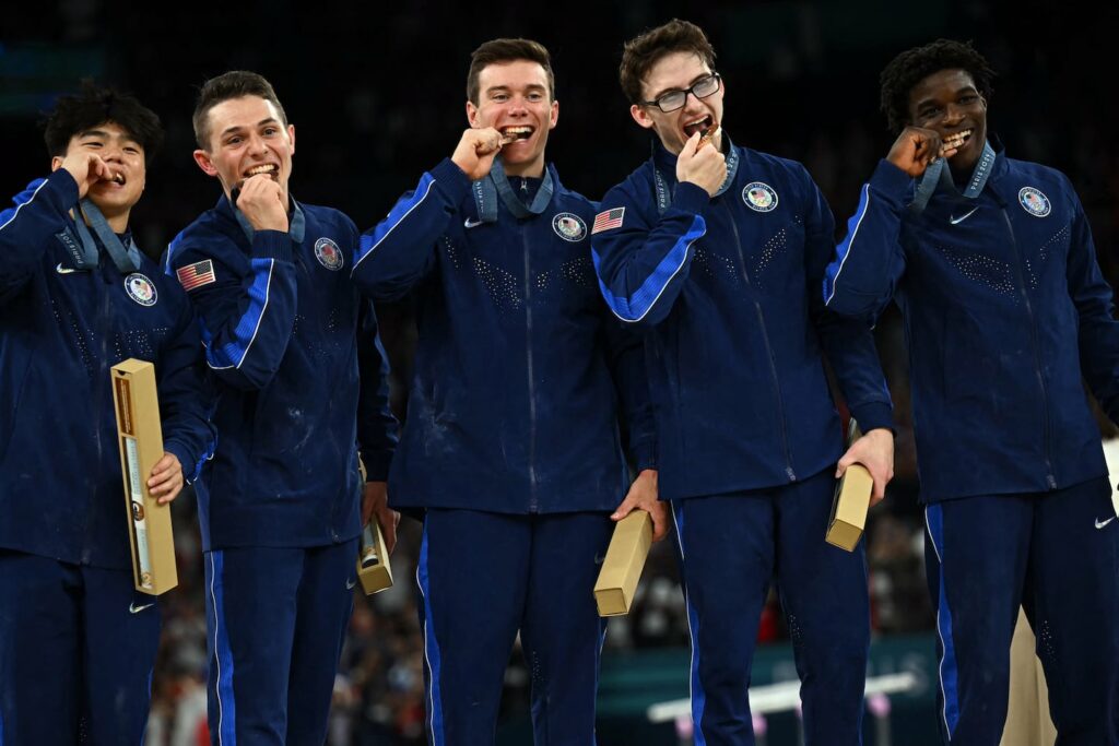 Team USA poses with their bronze medals.