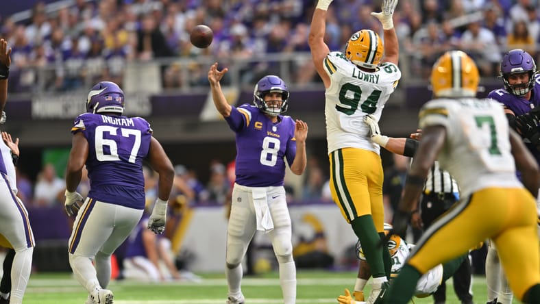 NFL: Green Bay Packers at Minnesota Vikings