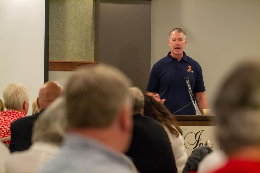 Senate Republican Leader John Curran speaks to attendees at a Republican State Central Committee breakfast in Springfield. (Capitol News Illinois photo by Jerry Nowicki)