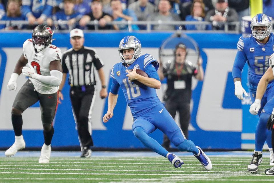 Jan 21, 2024; Detroit, Michigan, USA; Detroit Lions quarterback Jared Goff (16) keeps the ball for a run against Tampa Bay Buccaneers during the first half in a 2024 NFC divisional round game at Ford Field. Mandatory Credit: Junfu Han-USA TODAY Sports