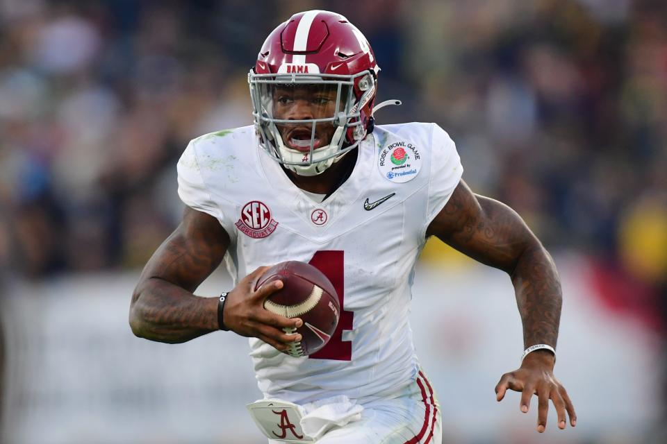 Jan 1, 2024; Pasadena, CA, USA; Alabama Crimson Tide quarterback Jalen Milroe (4) runs against the Michigan Wolverines in the third quarter in the 2024 Rose Bowl college football playoff semifinal game at Rose Bowl. Mandatory Credit: Gary A. Vasquez-USA TODAY Sports