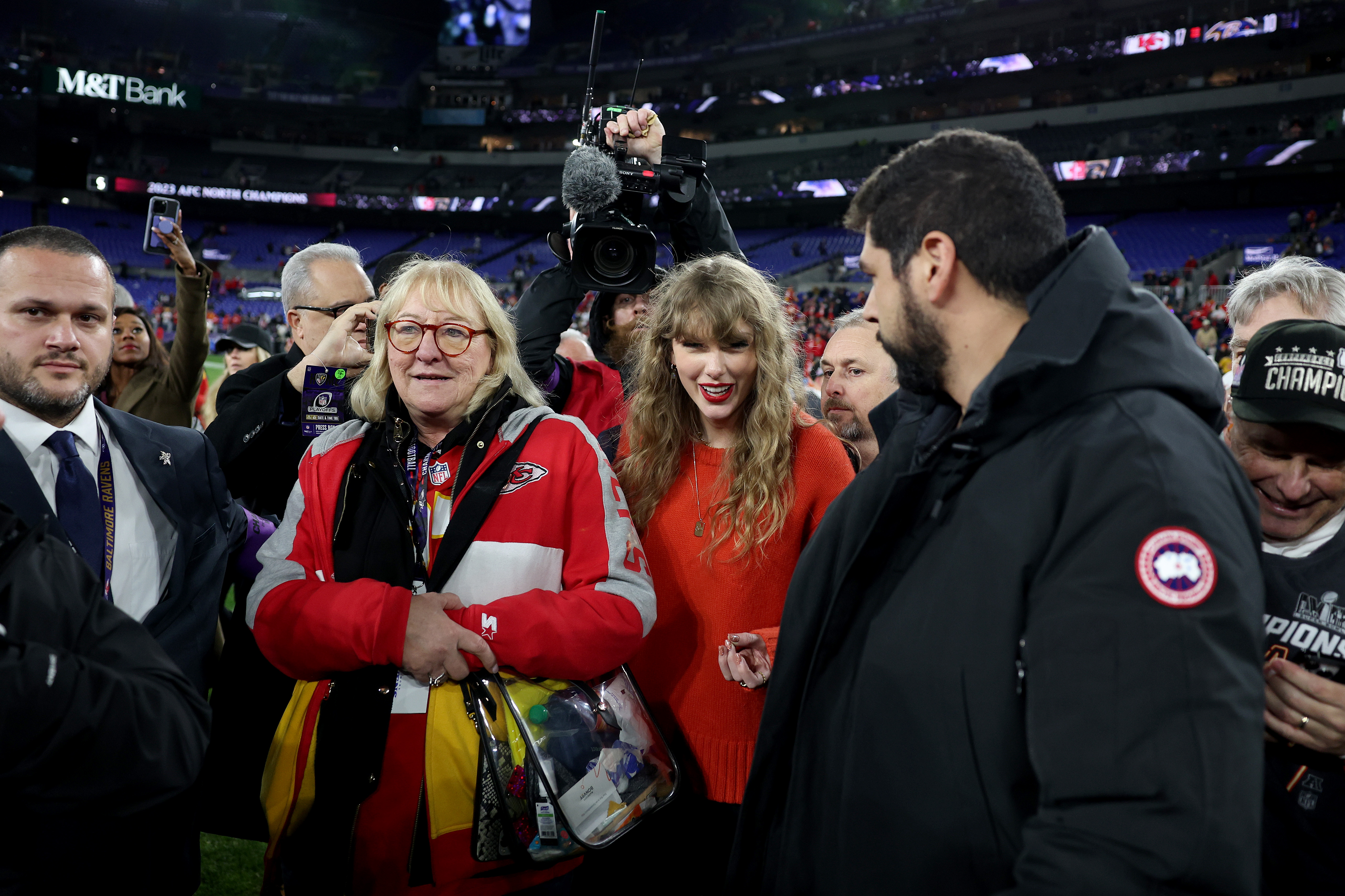 Taylor Swift and Donna Kelce