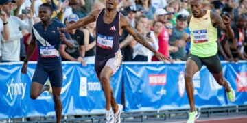 USA’s Quincy Hall wins gold medal in men’s 400 meters with spectacular finish – USA TODAY