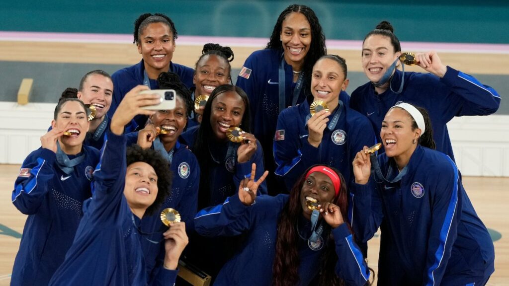 How USA tied with China on 40 golds on thrilling final day and topped medal table for fourth straight time – Firstpost