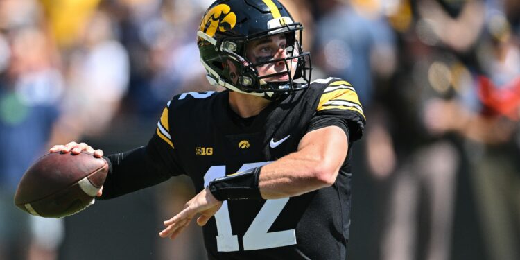 How the Hawkeyes will be different led by Seth Wallace