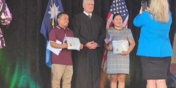 Immigrants from 16 nations become US citizens at State Fair ceremony | The Mighty 790 KFGO