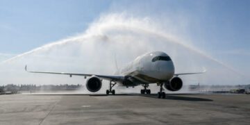 Seattle-Tacoma International Airport welcomes STARLUX Airlines' inaugural Taipei-Seattle route with a spectacular water cannon salute. (Photo: Business Wire)