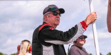 Maine racing legend Mike Rowe still going strong