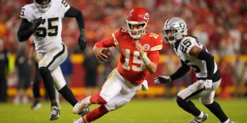 Marquise 'Hollywood' Brown injures shoulder in Chiefs' preseason game