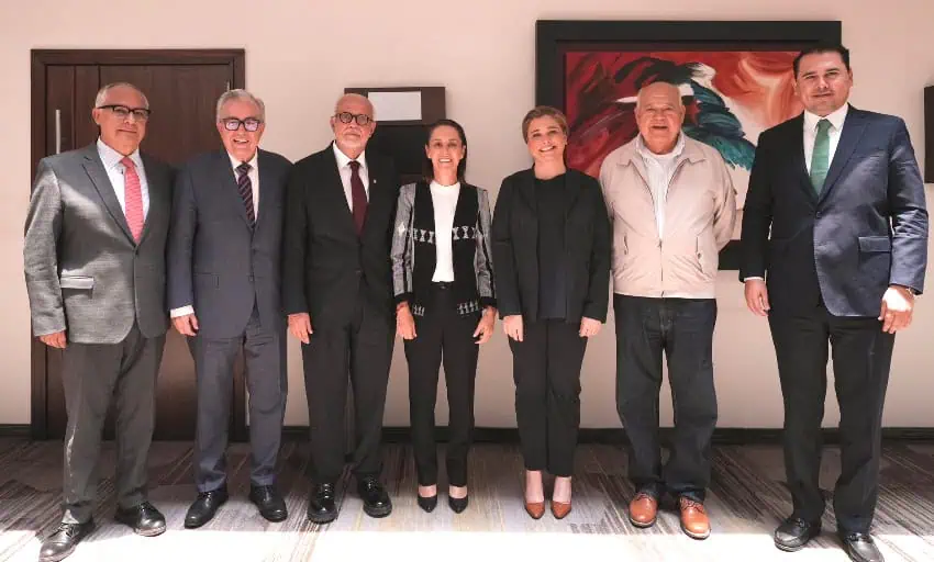 Claudia Sheinbaum with Mexican governors