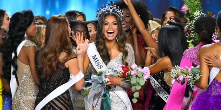 Alma Cooper, Miss Michigan USA (C) is crowned Miss USA 2024 onstage during the 73rd annual Miss USA Pageant at Peacock Theater on August 04, 2024 in Los Angeles, California. (Photo by Alberto E. Rodriguez/Getty Images)