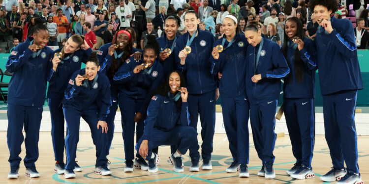 Basketball - Olympic Games Paris 2024: Day 16