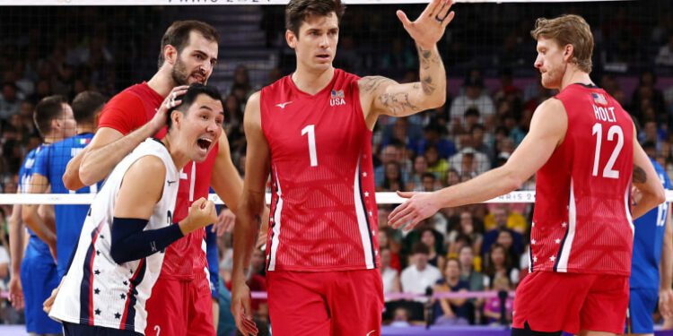 Team USA men's volleyball beat Italy to take home a sixth Olympic medal