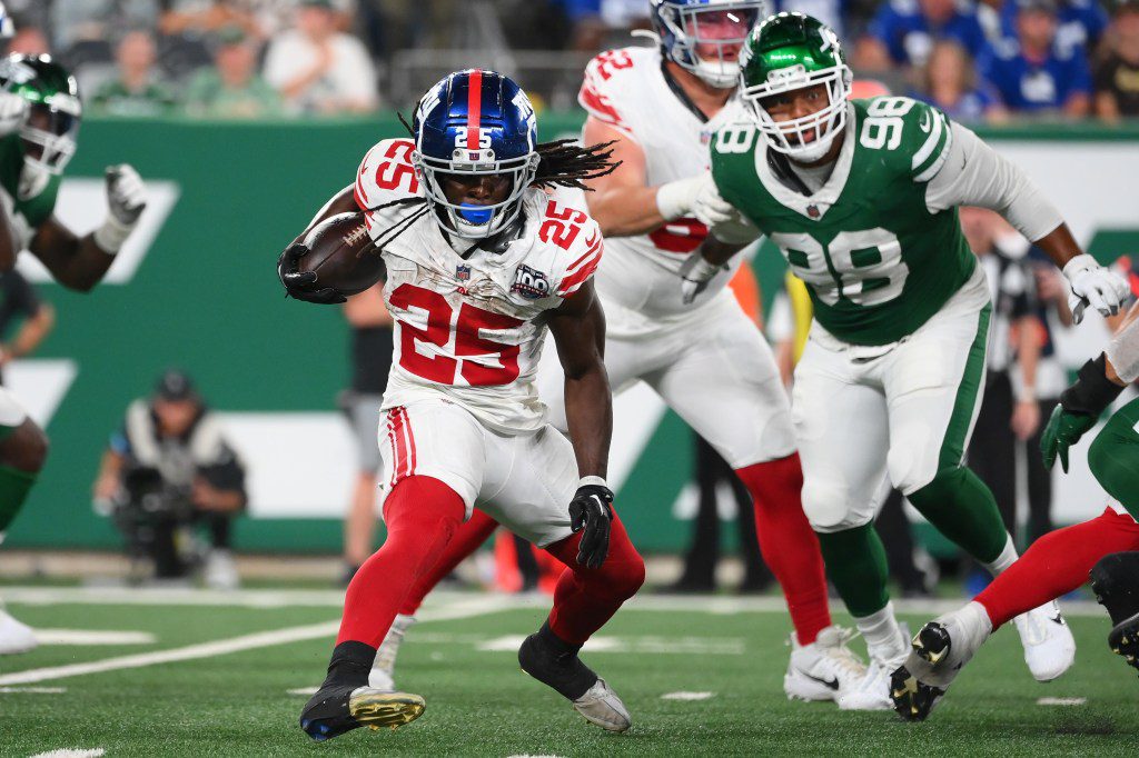 Dante Miller runs with the ball during the second half of the Giants' 10-6 preseason loss to the Jets on Aug. 24, 2024.