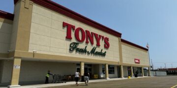 Tony’s Fresh Market to Host Grand Reopening in Waukegan, Illinois, located at 1700 N. Lewis Ave.