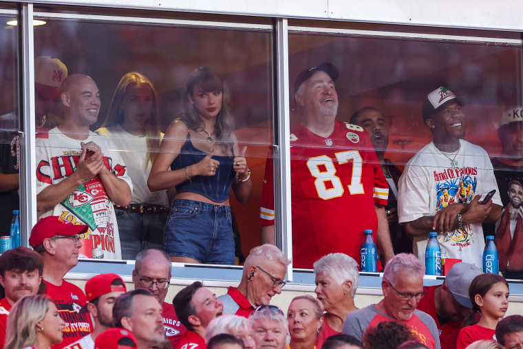 Taylor Swift gives a thumbs up while at the Chiefs vs. Ravens game on Sept. 5.