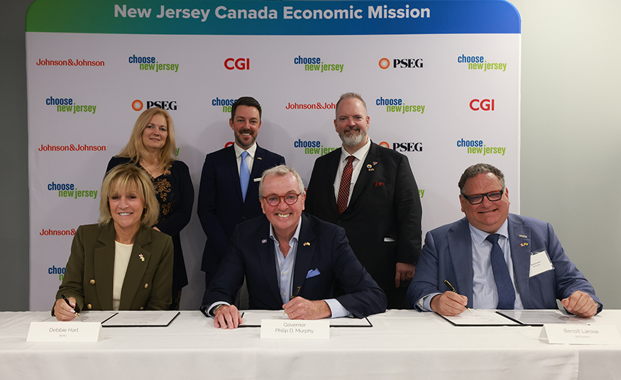 During New Jersey's economic mission to Canada, BIOQuébec, BioNJ and Choose New Jersey signed a Memorandum of Understanding that aims to enhance cooperation and collaboration between the life sciences sectors in Québec and the Garden State.