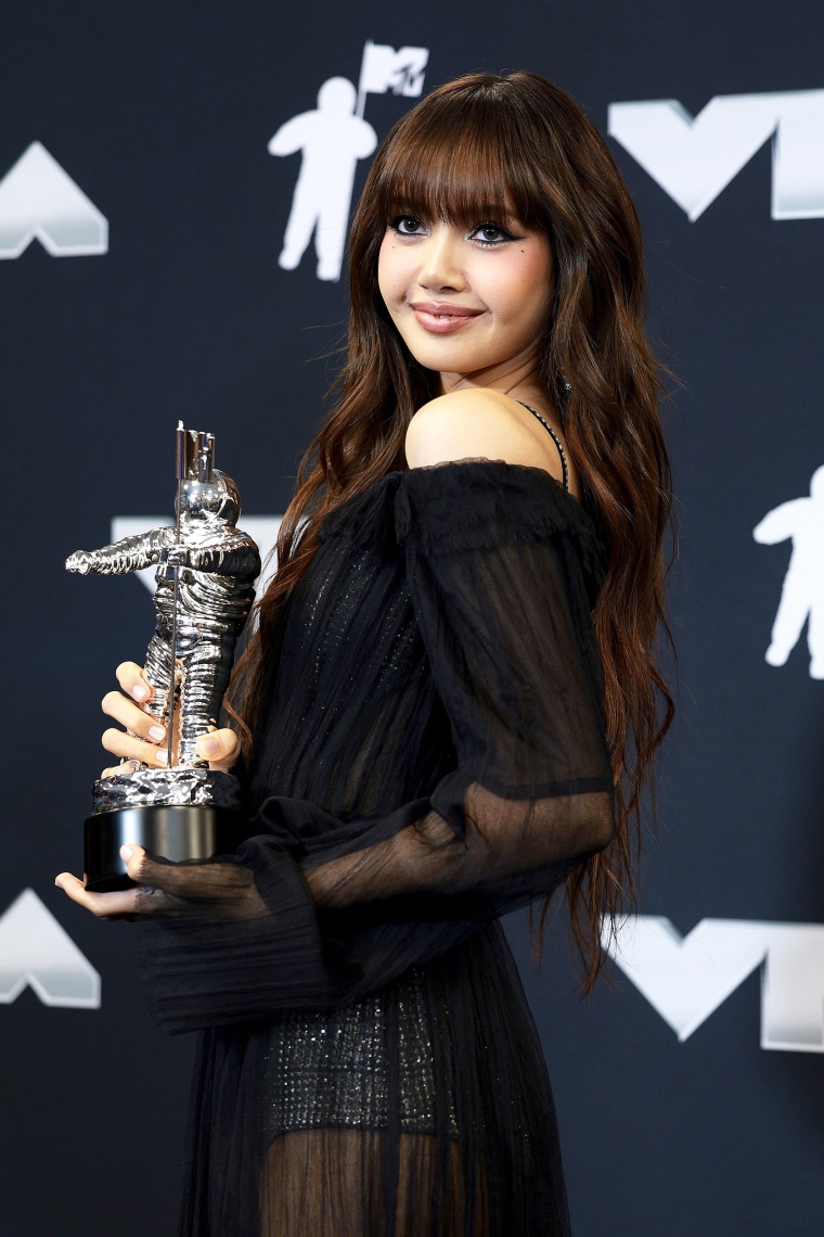 Image: 2024 MTV Video Music Awards - Press Room LISA K-Pop Best award VMAs