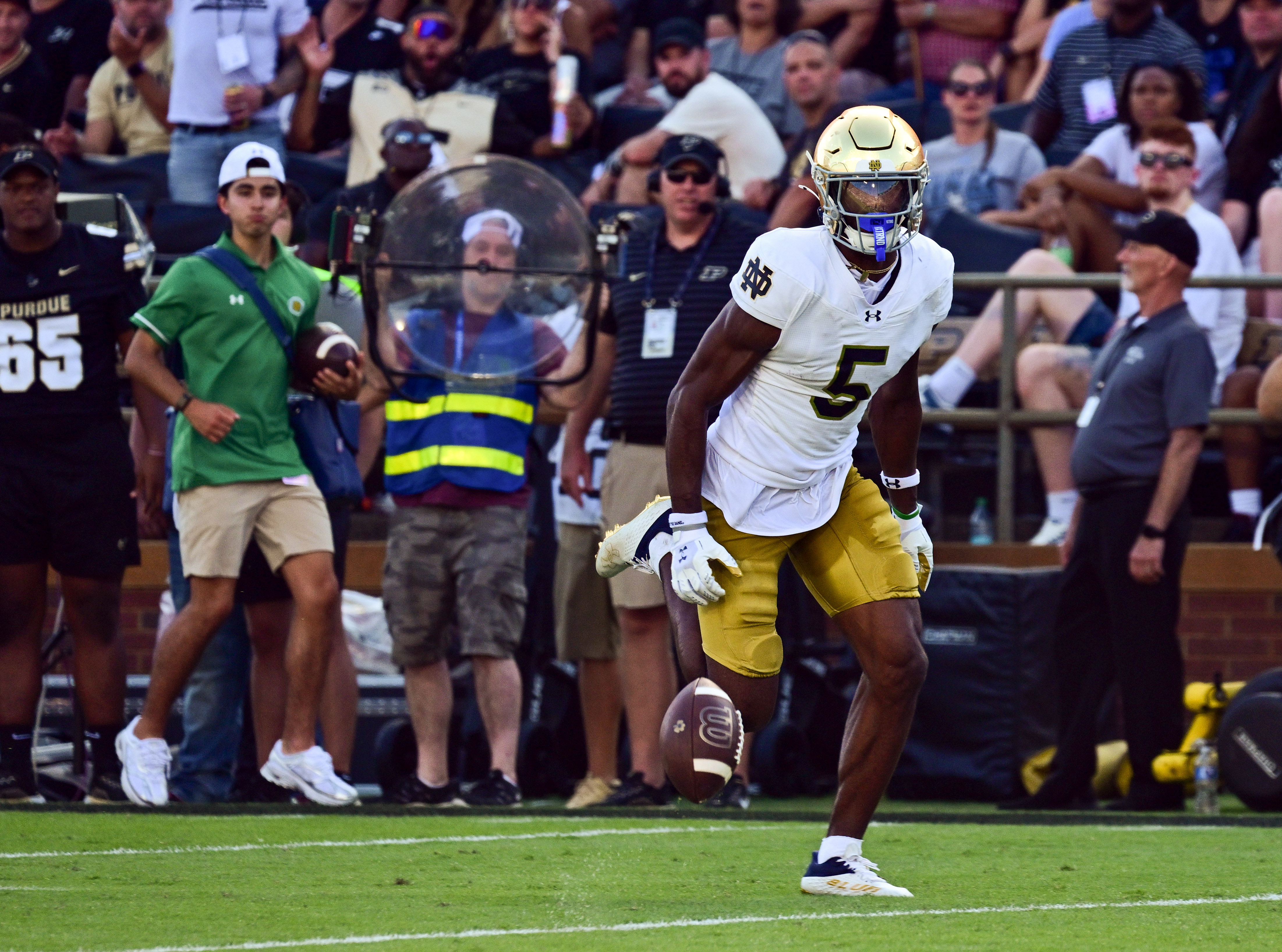 Notre Dame beat Purdue handily Saturday. Here are our 5 stars.